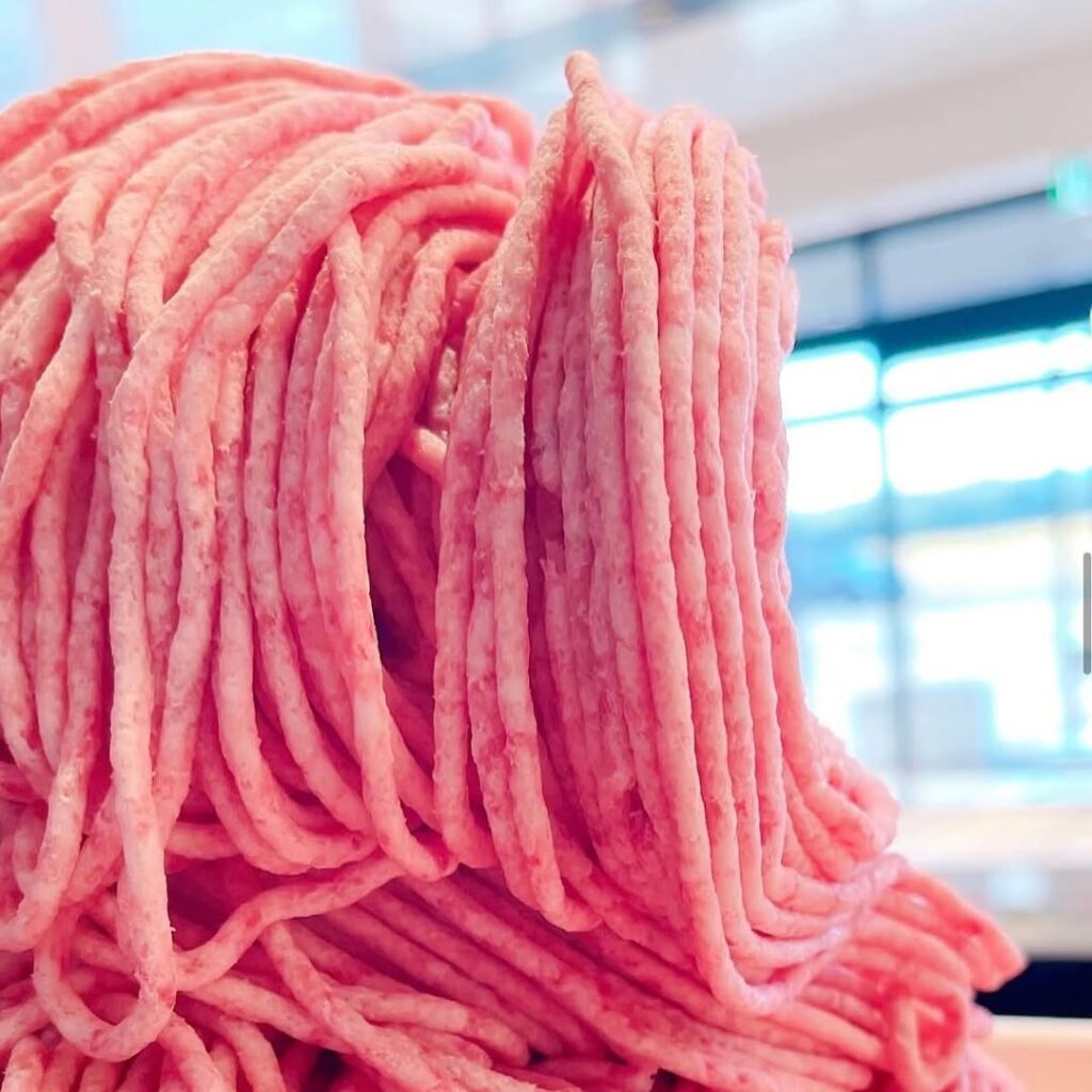 本日特売✨松阪牛入り合挽ミンチ！100g-162円（税込）