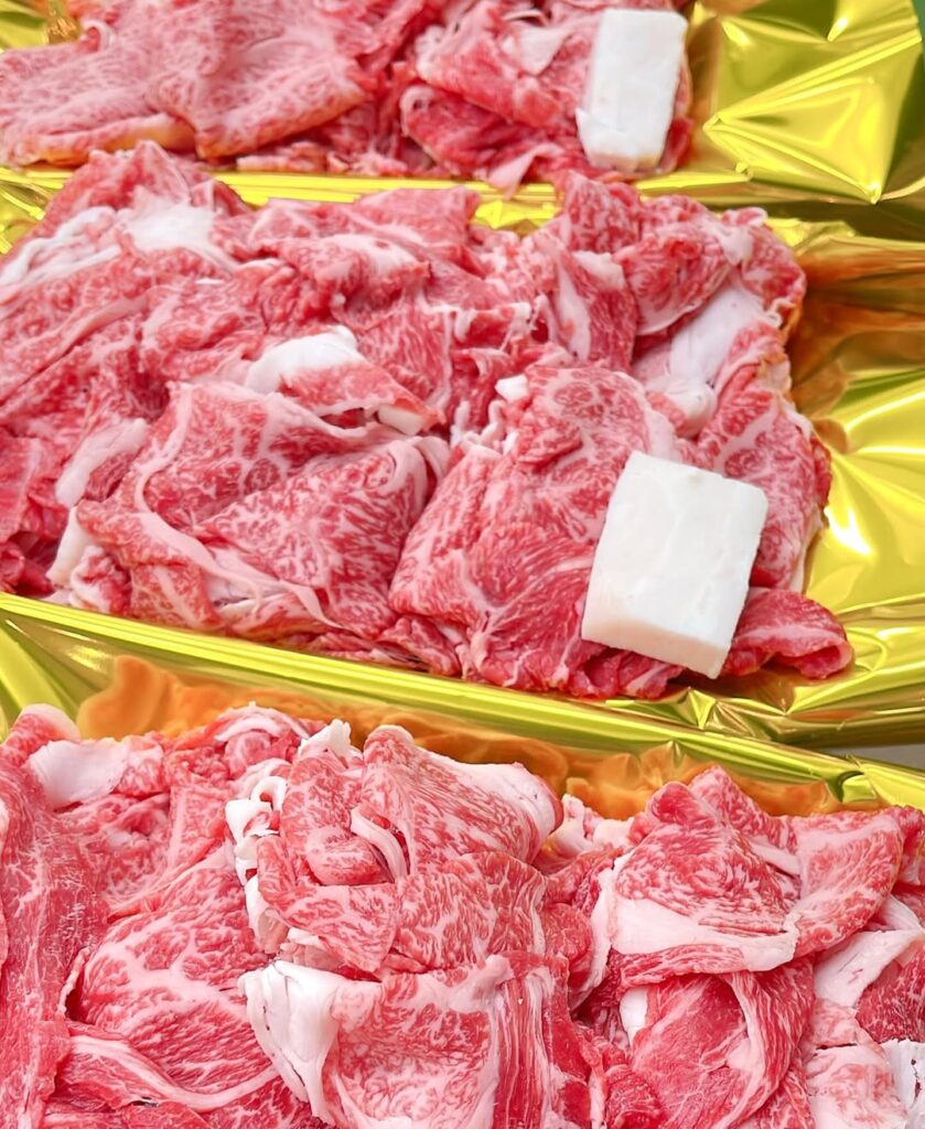 松阪牛の切り落とし100g-648円