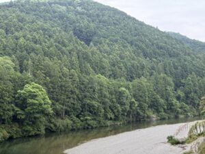 三重県松阪市飯南町の櫛田川1