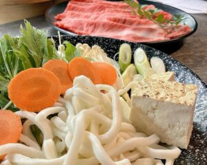 お鍋の季節!すき焼き、しゃぶしゃぶの牛肉料理はいかがですか?