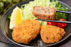 松阪牛入りミンチカツとは？冷凍から揚げるだけ簡単調理で今日の献立✨