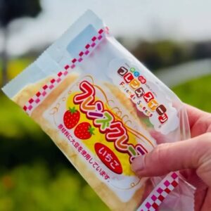 バーベキューや焼肉のあとのデザートにいちごクレープ【冷凍】