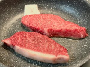 松阪牛ステーキ肉の美味しい焼き方🥩【フライパン編】