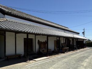 松阪市の観光・歴史スポットで有名な場所は御城番屋敷の土蔵